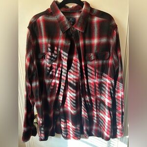 Men’s flannel button down